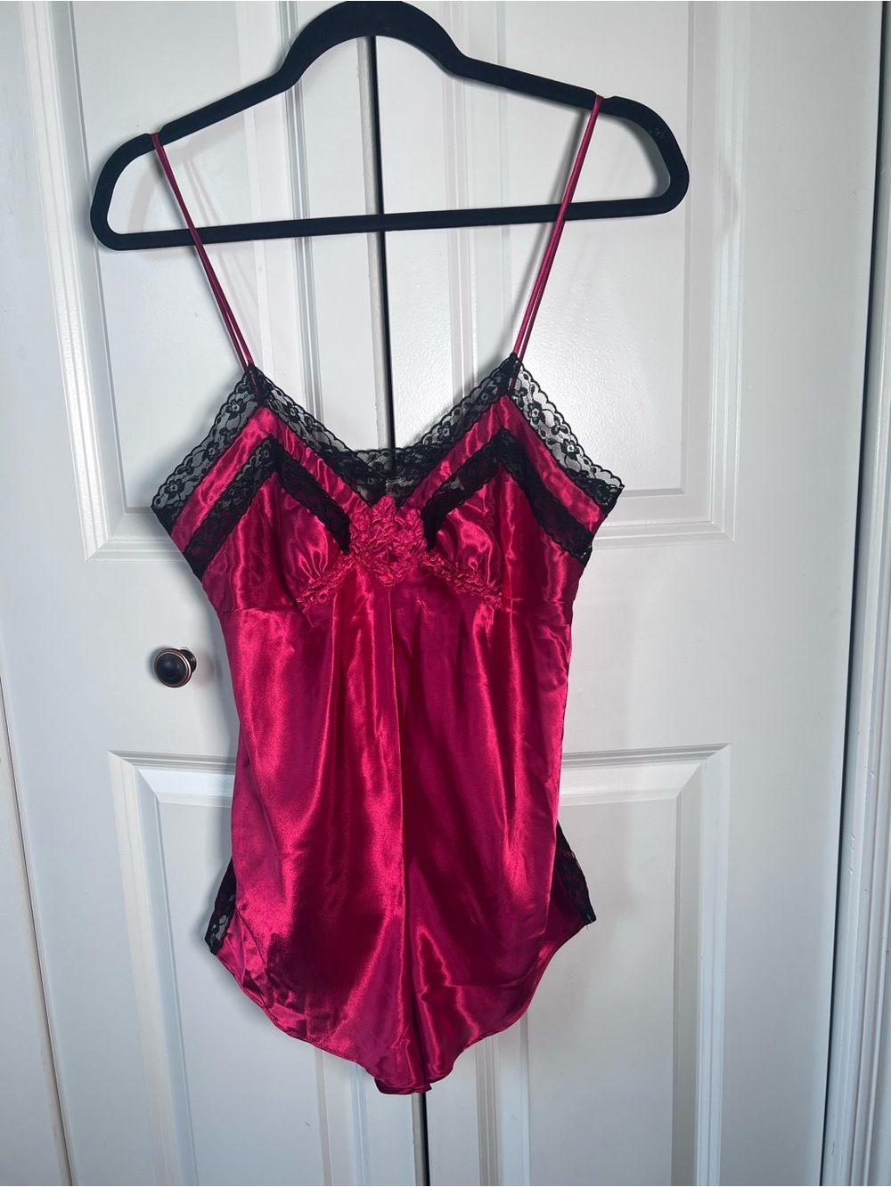 Victoria's Secret vintage gold label Fuchsia Satin Lace-Trim teddy romper - Picture 3 of 10